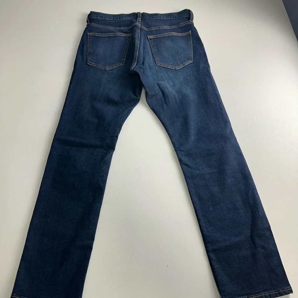 Old Navy men’s size 31/30 slim fit denim jeans with‎ pockets like new